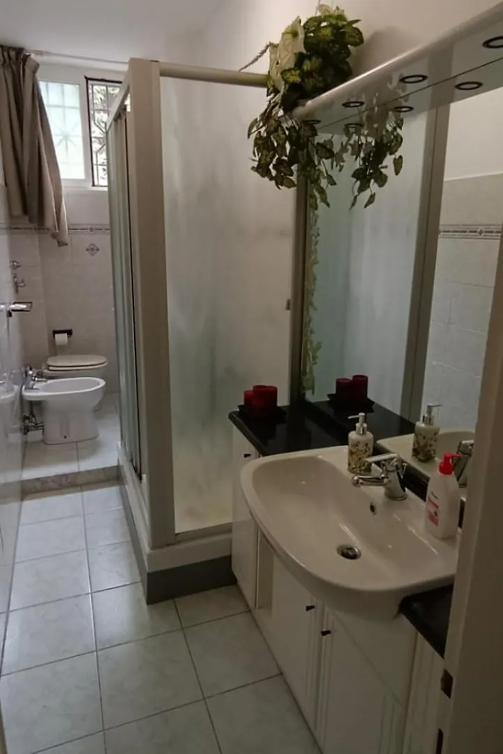 Pm 50 Via Pietro Boifava Guest House Milan Italy
